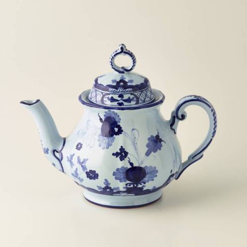 <p>Teapot, h. 12 cm</p>