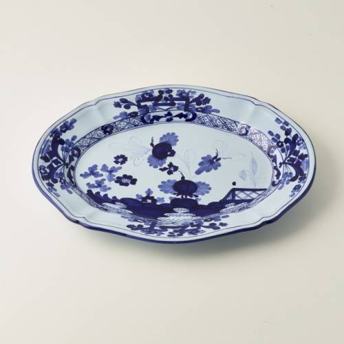 Oval serving dish, 16 x 22 cm